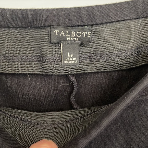 Talbot pull on capris - Picture 3 of 4